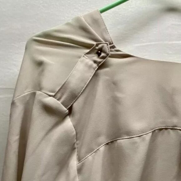 Express Blouse Ladies XS V-Neck 3/4 Sleeve Tunic Beige Lightweight High-Low Hem - Picture 5 of 12